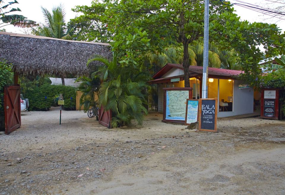 Hotel Living Hotel, Exterior, Hotel Exterior