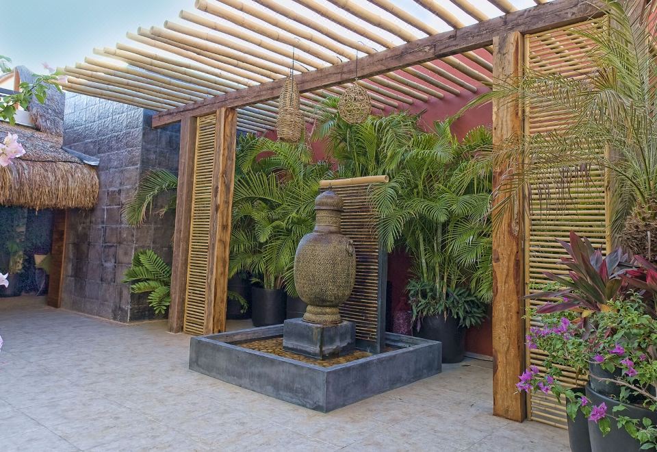 Hotel La Divina by Aldea Thai, Exterior, Garden