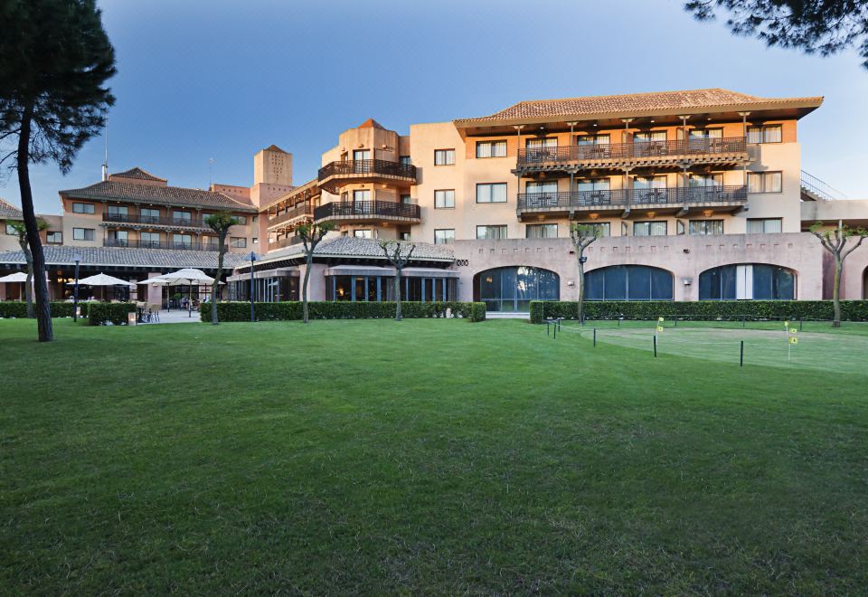 Hotel DoubleTree by Hilton Islantilla Beach Golf Resort, Exterior, Hotel Exterior