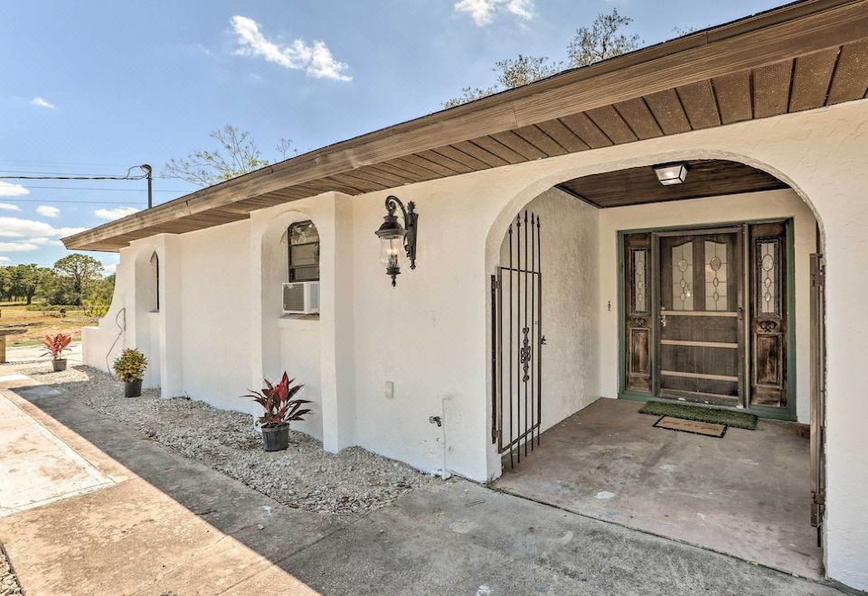 Hotel Pet-Friendly 'Raceway Ranch' w/ Patio & Grill, Exterior, Hotel Exterior