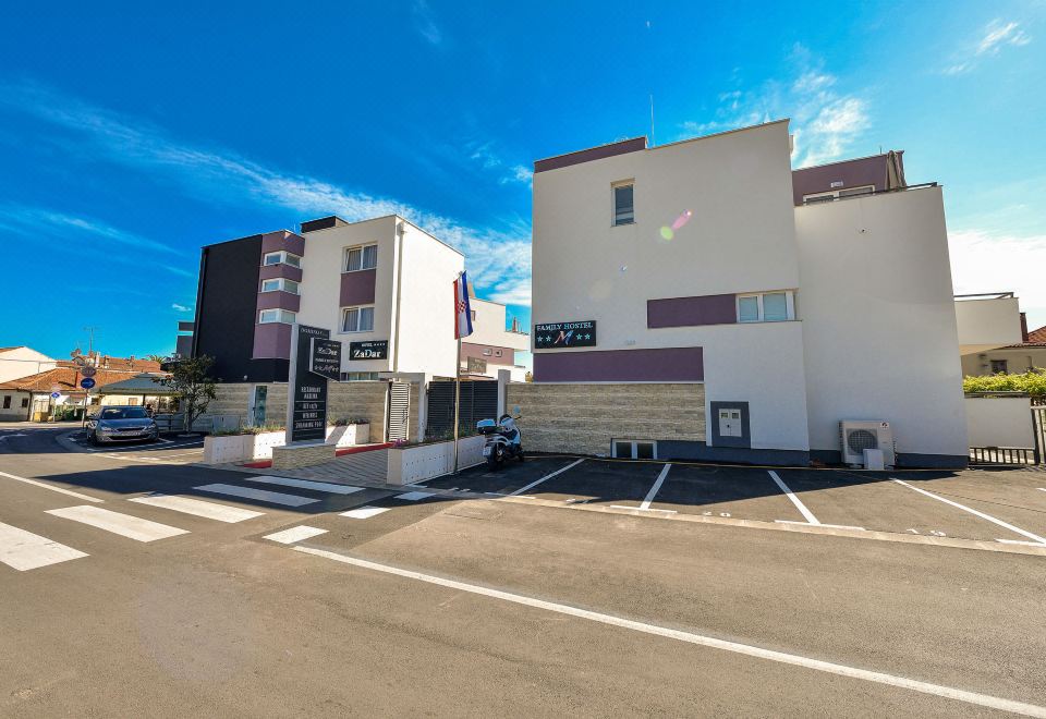 Hotel ZaDar, Exterior, Hotel Exterior