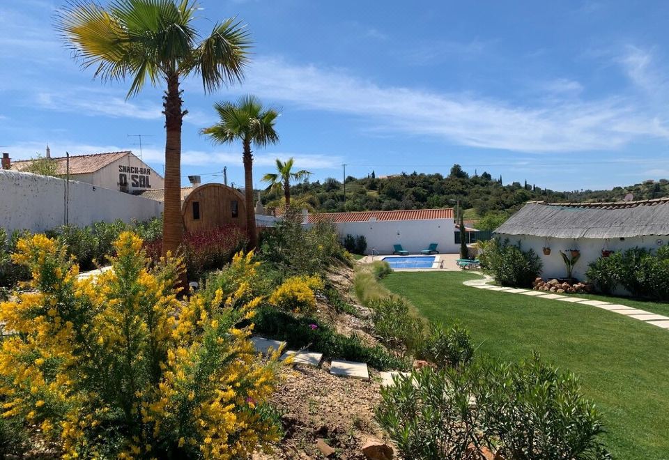 Hotel Carvoeiro B&B and Spa, Exterior, Garden