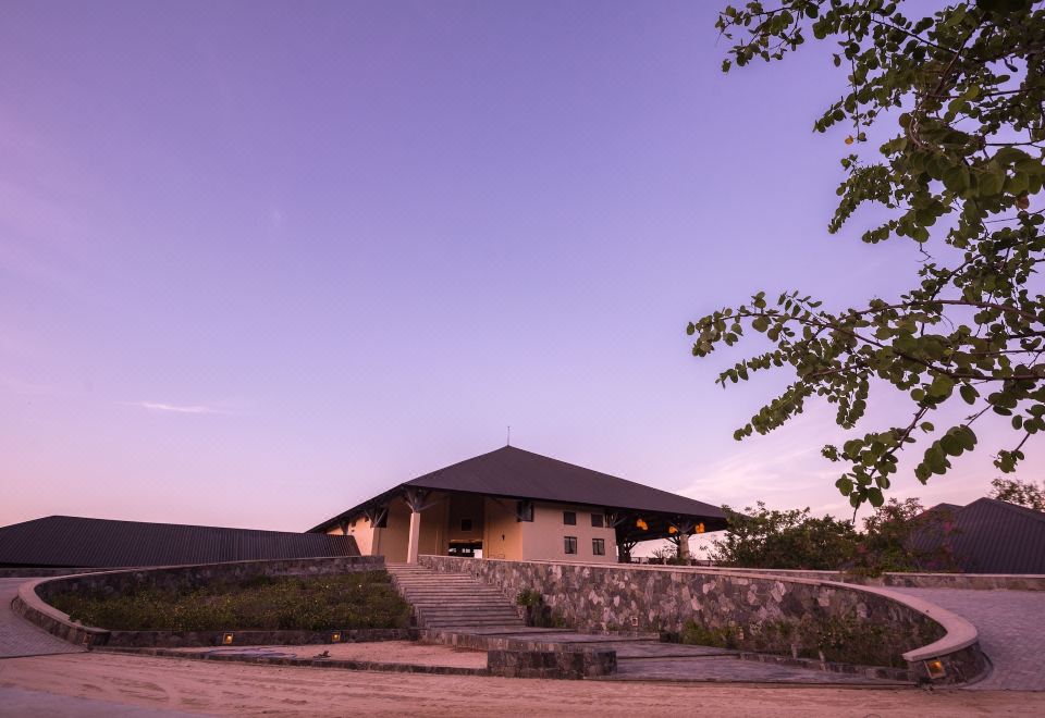 Hotel Sunrise Pasikuda, Exterior, Hotel Exterior