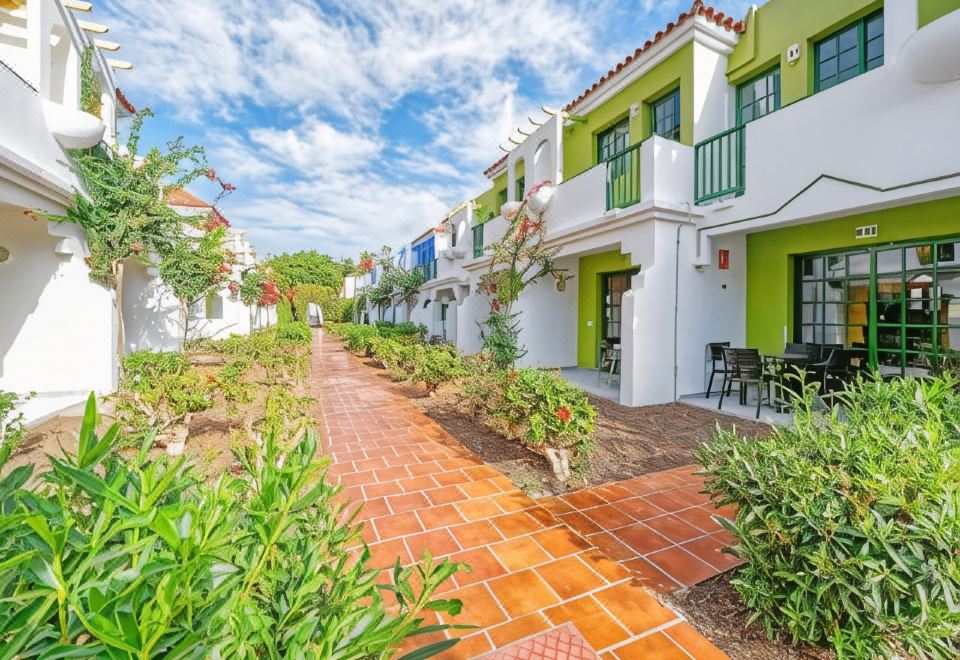 Hotel Bungalows Vistaflor, Exterior, Garden