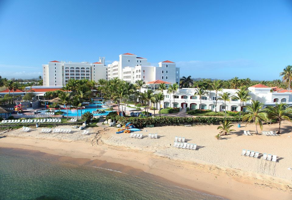 Hotel Aquarius Vacation Club at Dorado del Mar, Exterior, Hotel Exterior