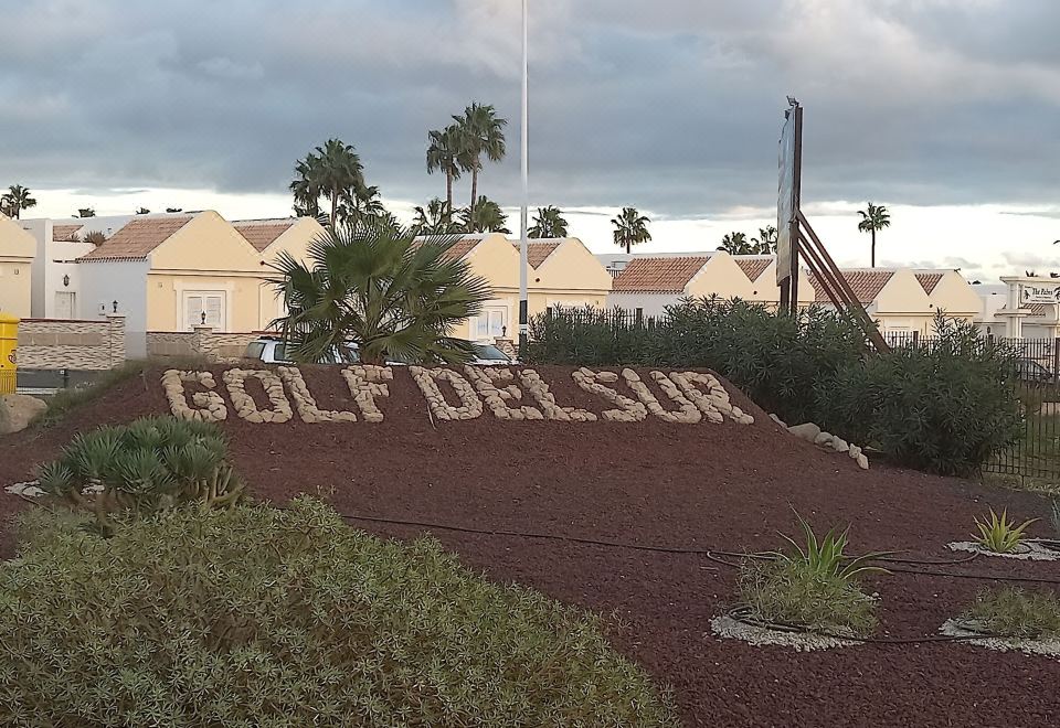 Hotel Cousy Holiday Apartment in Sunny Golf del Sur, Exterior, Hotel Exterior