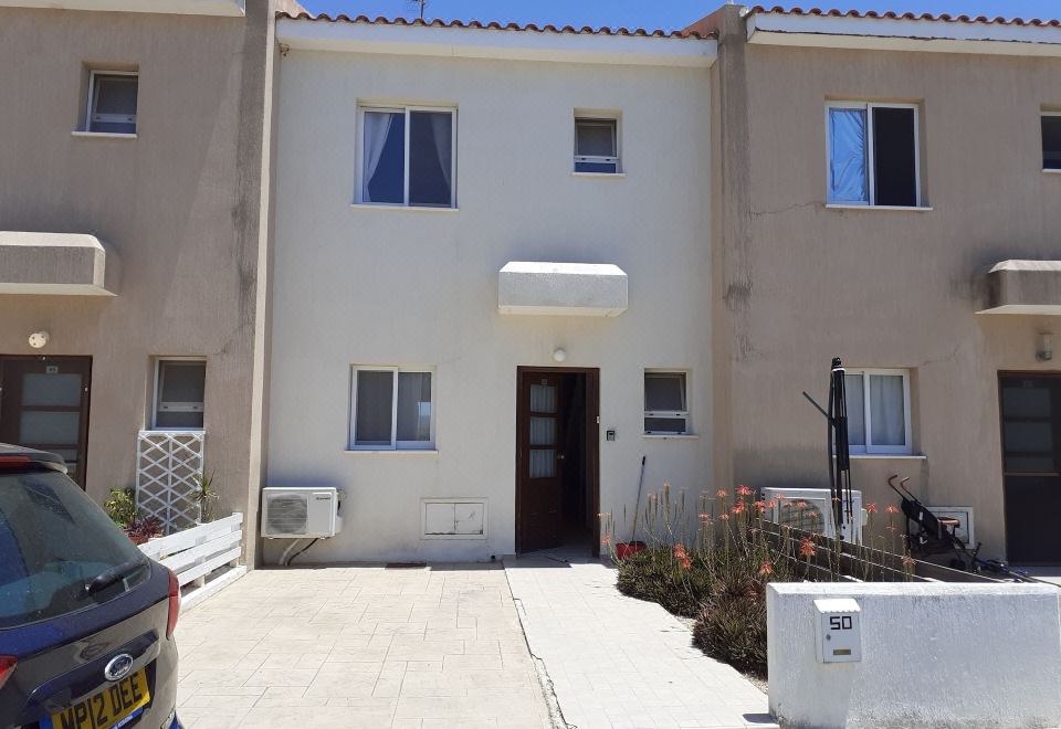 Hotel Beautiful 2-Bed House in Mandria Paphos, Exterior, Hotel Exterior