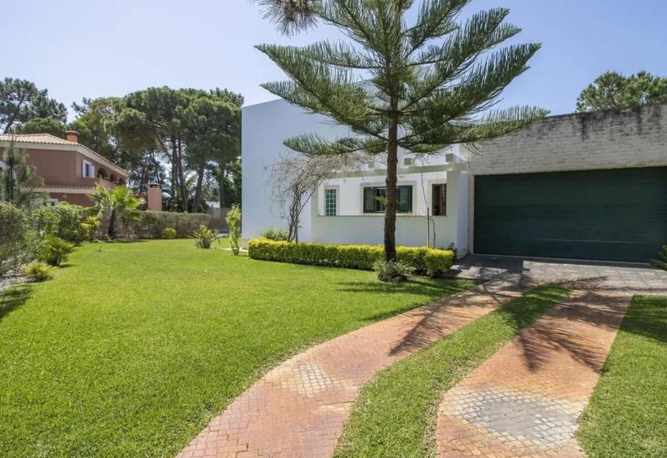 Hotel Villa Fati in PEN Nsula de Tr ia, Exterior, Garden