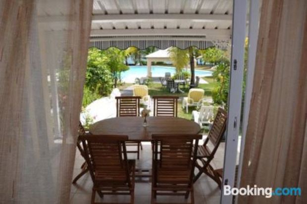 Hotel Villas Right on the Beach Belle Mare, Dining, Restaurant
