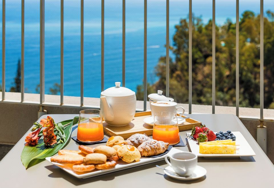 Hotel Belduomo, Dining, Cuisine
