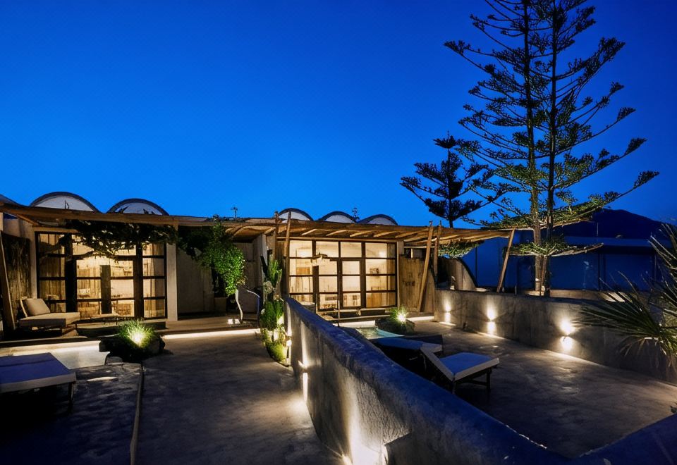 Hotel Oscar Beachfront Suites - Adults Only, Exterior, Garden