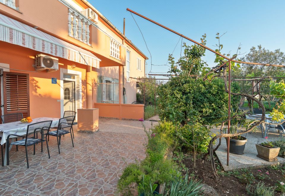 Hotel Marijana, Exterior, Garden