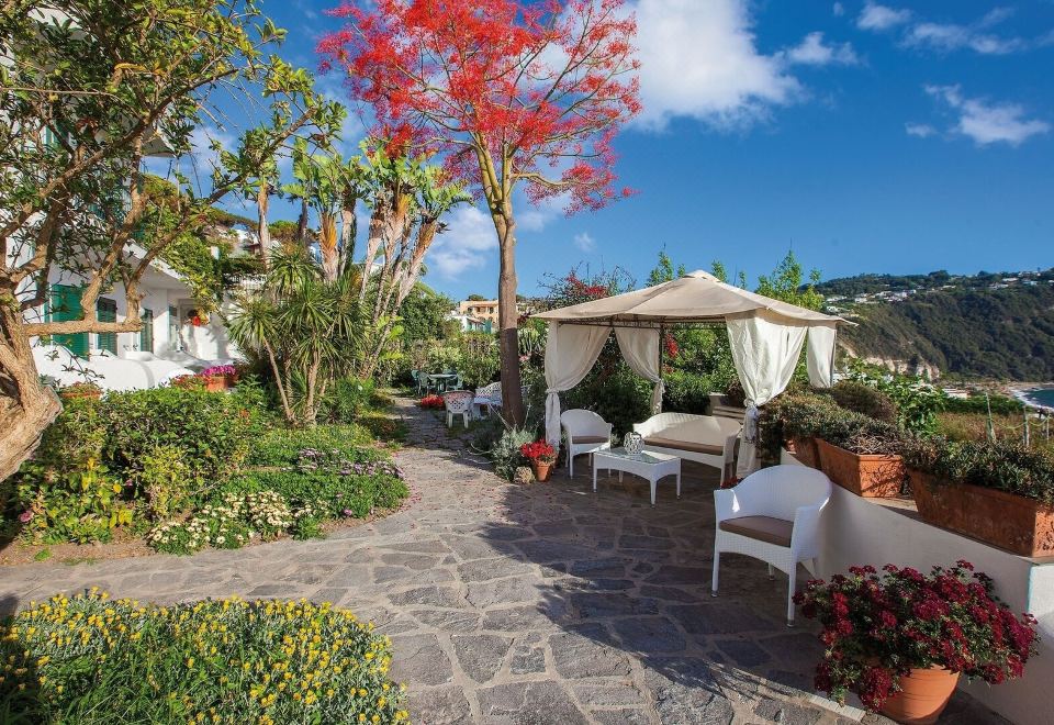 Hotel Capizzo, Exterior, Garden