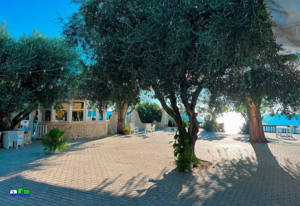 Hotel La Rotonda, Exterior, Garden