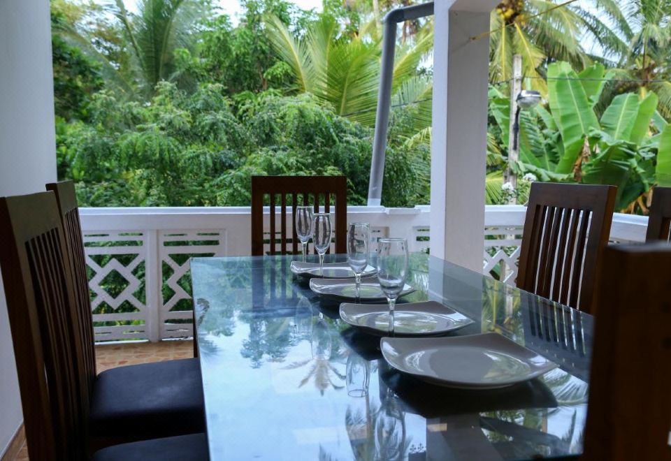 Hotel Ravi Villa Hikkaduwa, Dining, Restaurant
