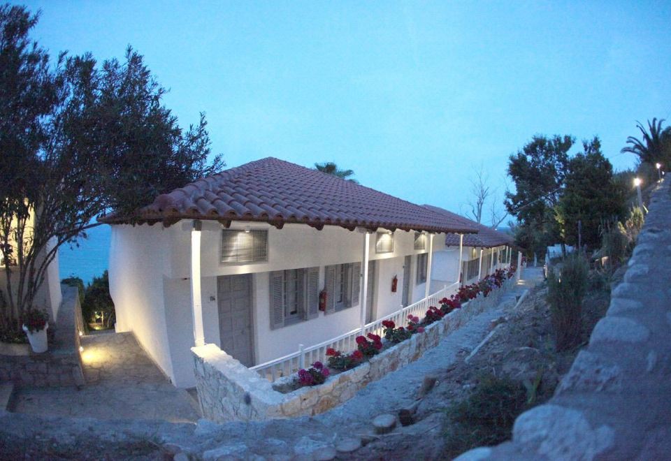 Hotel White Suites, Exterior, Hotel Exterior
