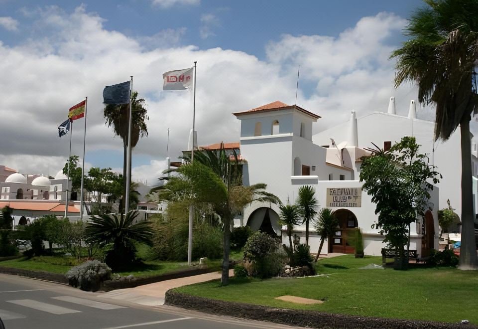 Hotel Fairways Club, Exterior, Hotel Exterior