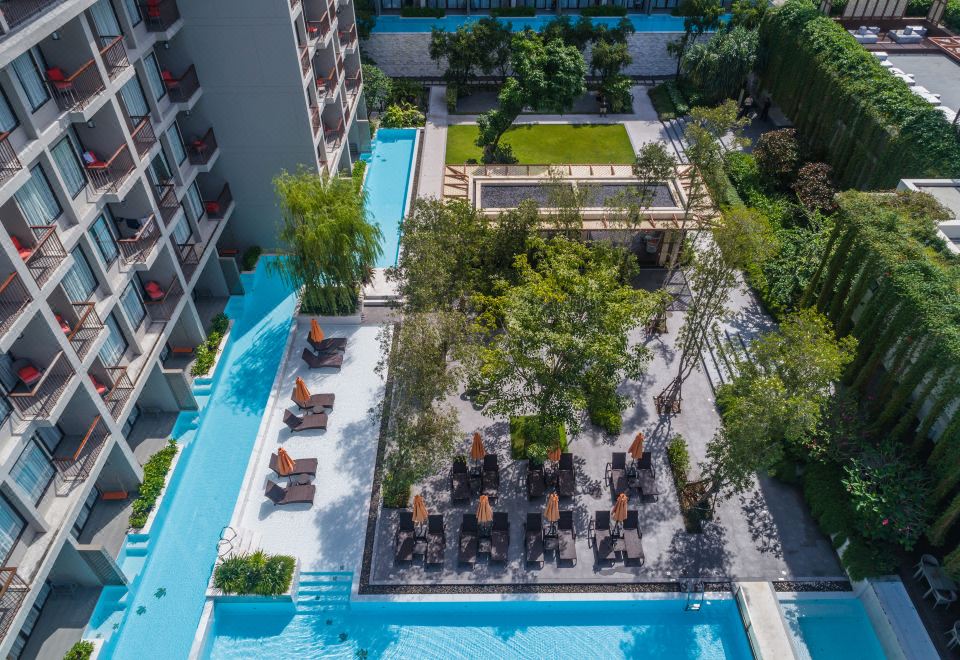 Hotel Proud Phuket, Naiyang Beach, Exterior, Außenbereich des Hotels