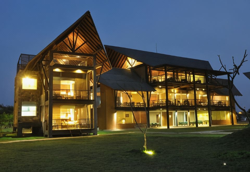 Hotel Laya Safari Resorts & Spa, Exterior, Hotel Exterior