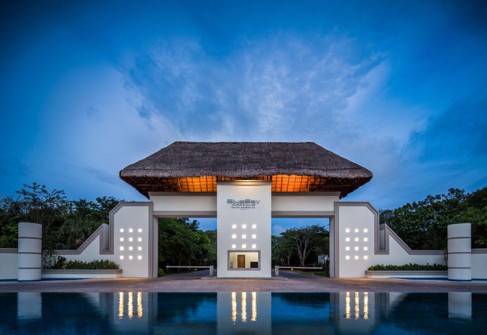 Hotel BlueBay Grand Esmeralda-All Inclusive, Exterior, Hotel Exterior