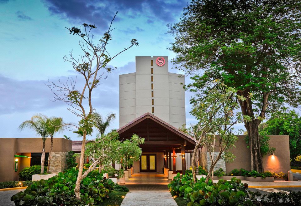 Hotel Sheraton Santo Domingo Hotel, Exterior, Hotel Exterior