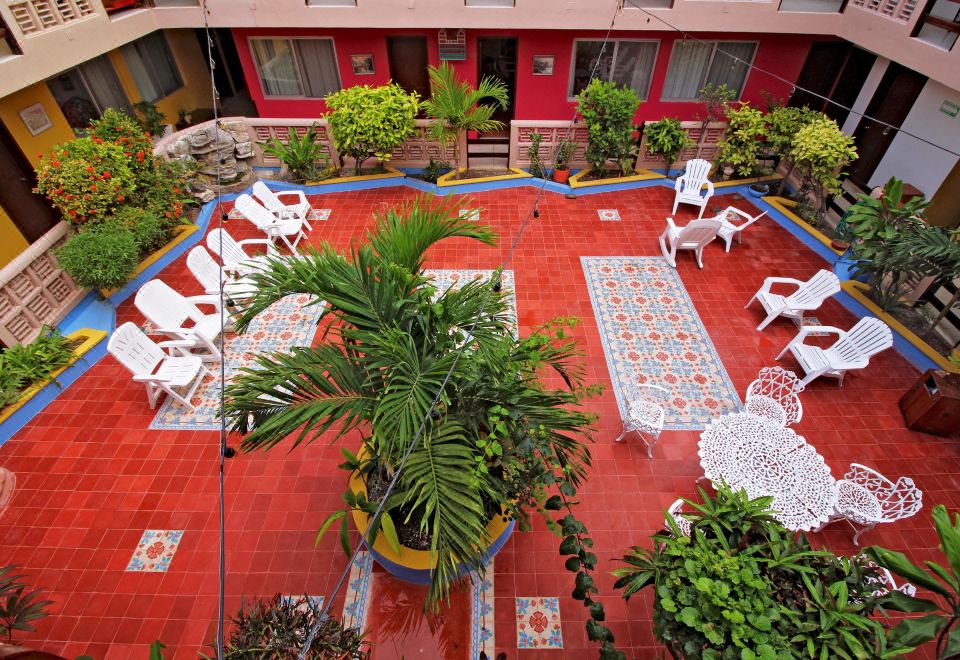 Hotel Mary Carmen, Exterior, Garden