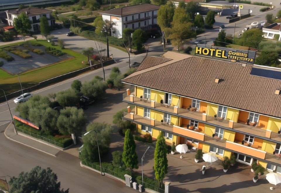 Hotel Confine, Exterior, Hotel Exterior