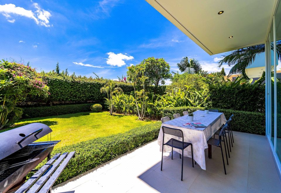 Hotel Phu Montra Villa with Ocean View A4, Exterior, Garden