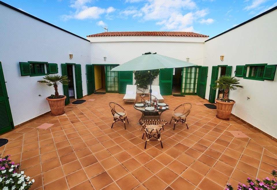 Hotel Holiday Home in la Oliva Fuerteventura with Swimming Pool, Exterior, Garden
