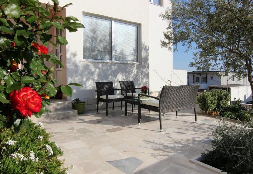 Hotel Apartments Pera, Exterior, Garden