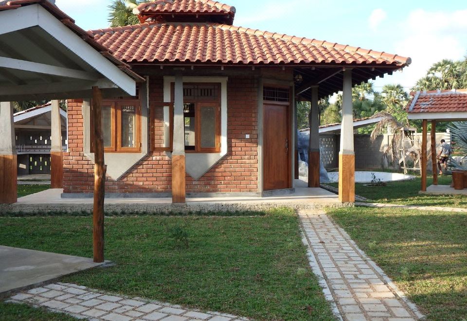 Hotel Aki Villas, Kalkudah, Srilanka., Exterior, Garden