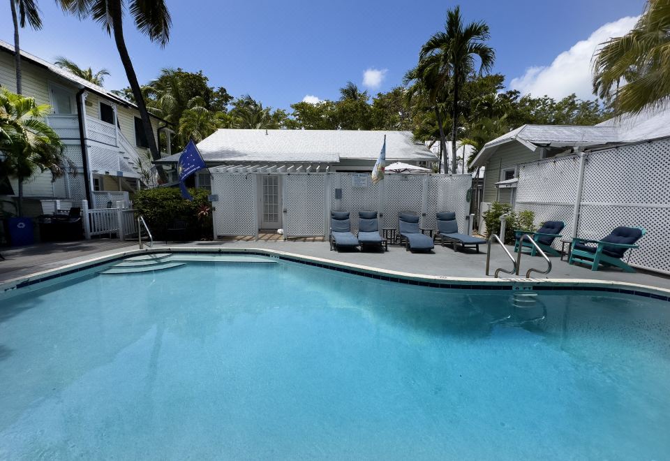 Hotel Intimate Poolside Cottage with Alfresco Dining - Cozy Tropical Haven, Leisure & Recreation, Outdoor Swimming Pool