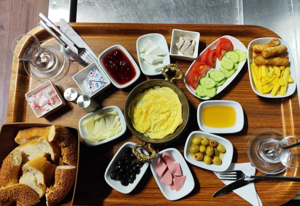 Hotel NAVI SUIT, Dining, Cuisine
