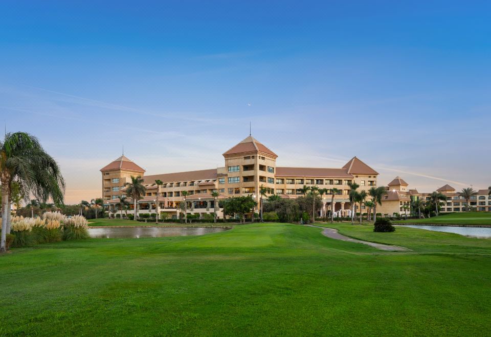 Hotel Hilton Pyramids Golf, Exterior, Garden