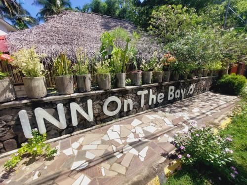 Hotel Inn on the Bay, Exterior, Garden