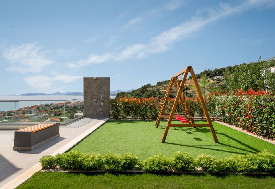 Hotel Villa Luna Podstrana, Exterior, Garden