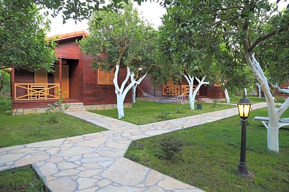 Hotel Mercan Bungalow, Exterior, Garden