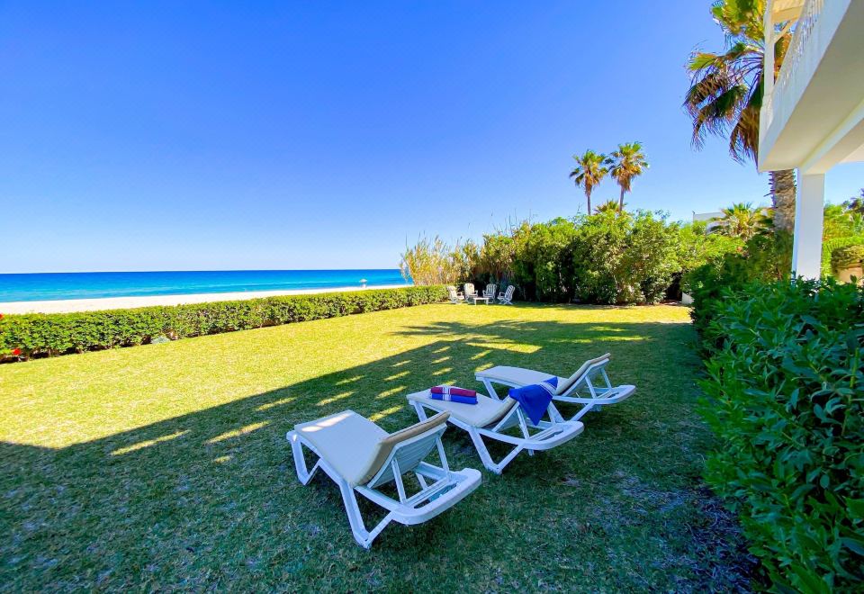 Hotel The Luxury Sea House in Hammamet, Exterior, Garden