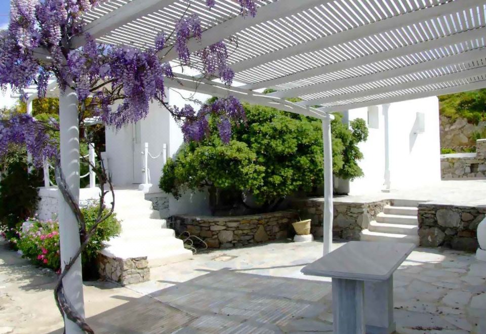 Hotel Ostraco Suites, Exterior, Garden