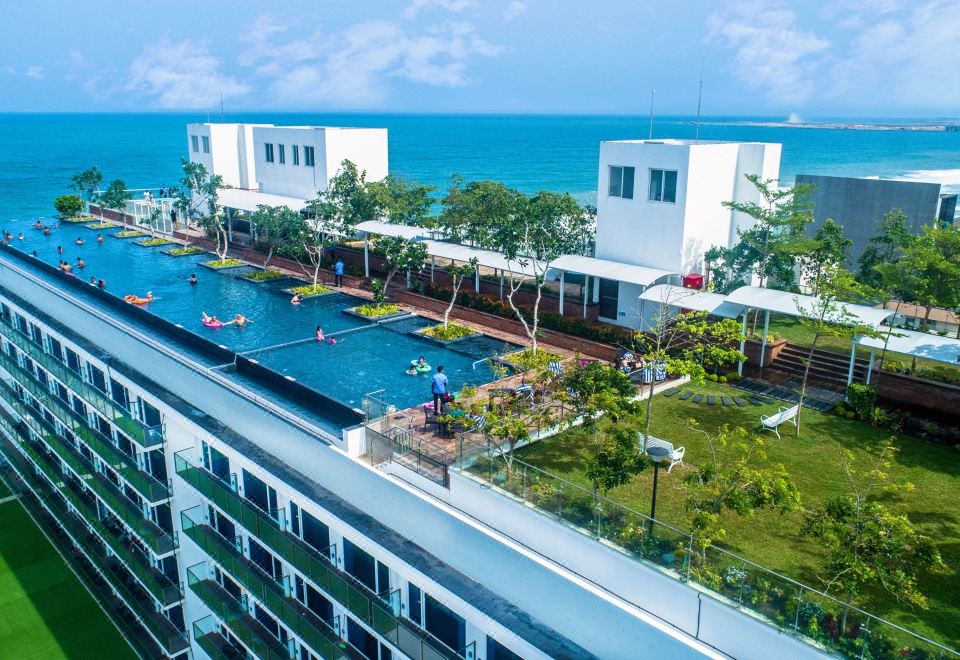 Hotel Marino Beach Colombo, Exterior, Garden