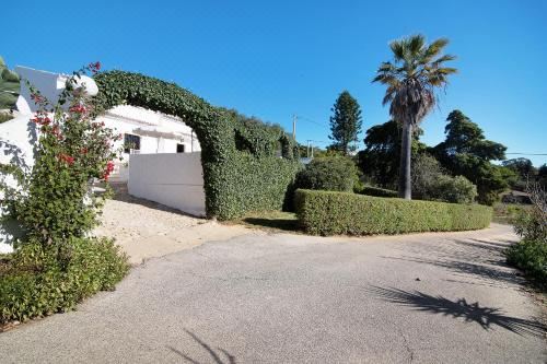 Hotel Vila Caracol, Exterior, Garden