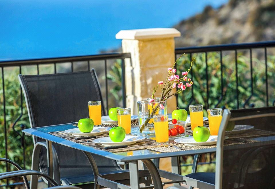 Hotel Magnificent Coral Bay Villa Villa Azure Cove 3 Bedrooms Great Sea Views Well-Furnished, Dining, Restaurant