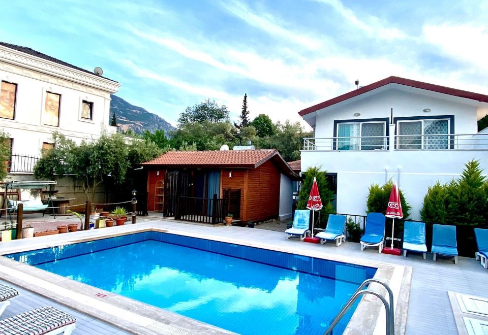 Hotel Dinc Otel, Leisure & Recreation, Outdoor Swimming Pool