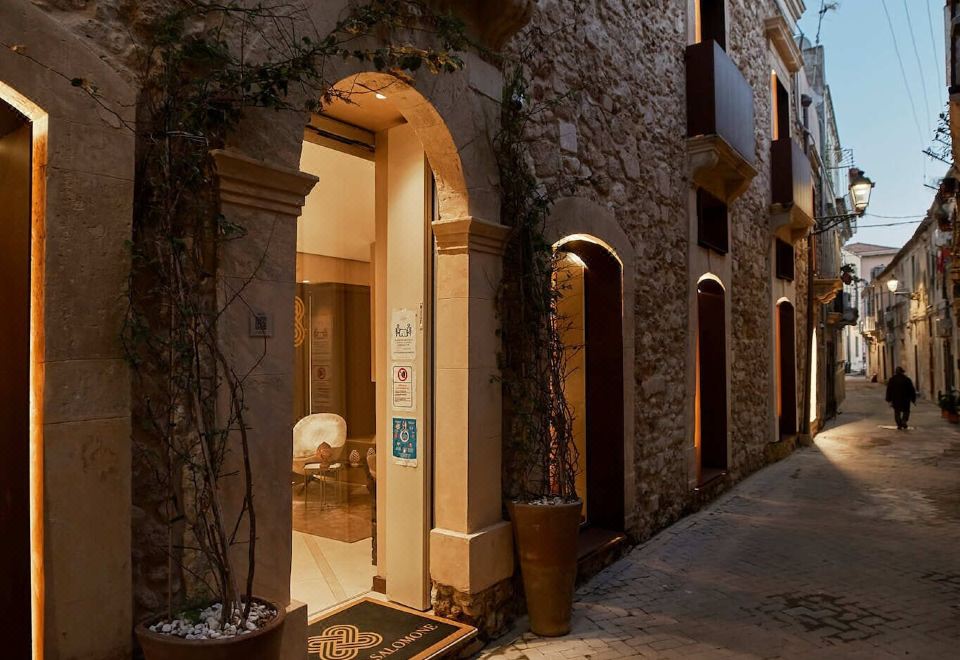 Hotel Palazzo Salomone, Exterior, Hotel Exterior