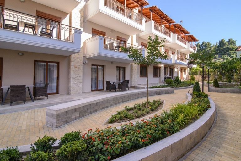 Hotel Apanemia by Flegra Hotels, Exterior, Garden