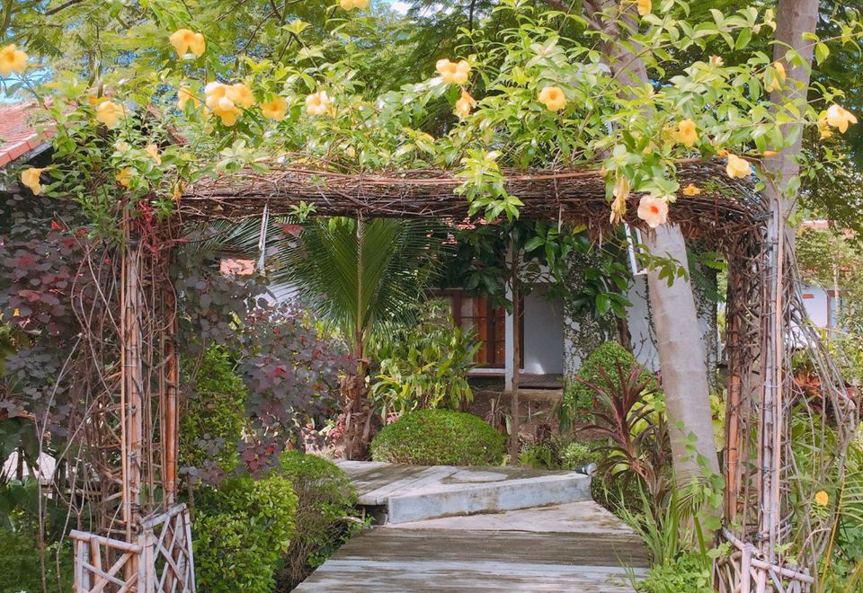 Hotel Chiangmai Royal Creek Hotel, Exterior, Garden