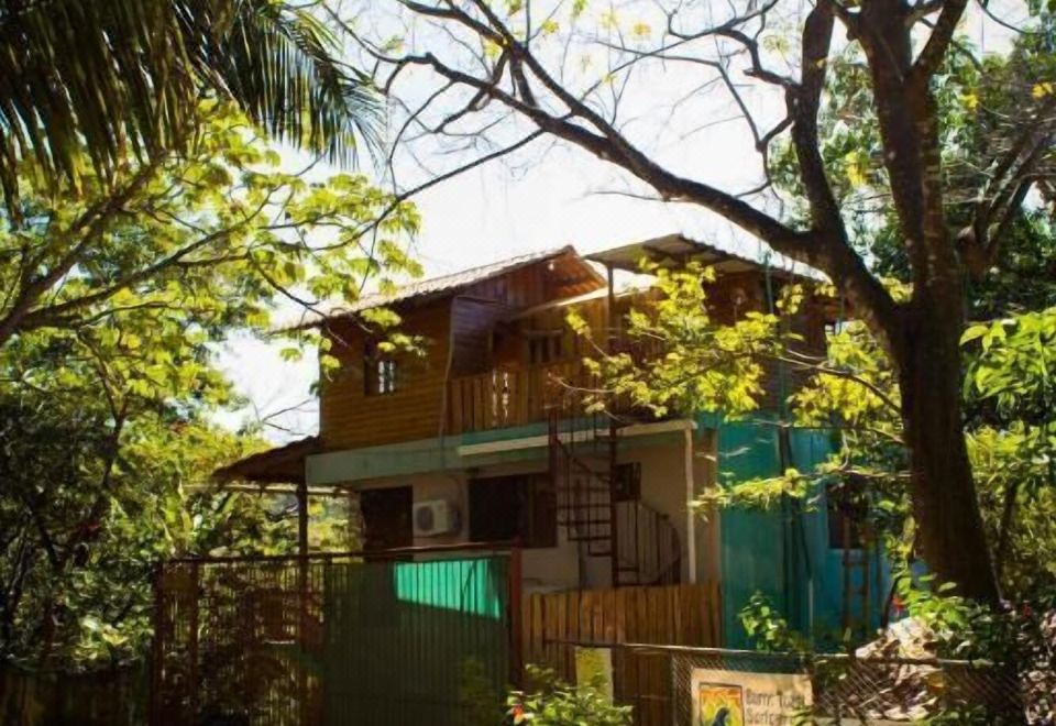 Hotel Burnt Toast Surfcamp, Exterior, Hotel Exterior