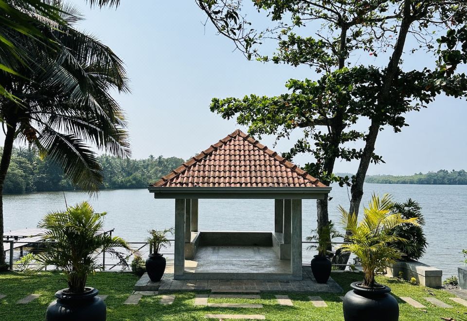 Hotel The Niche by DBI, Exterior, Garden