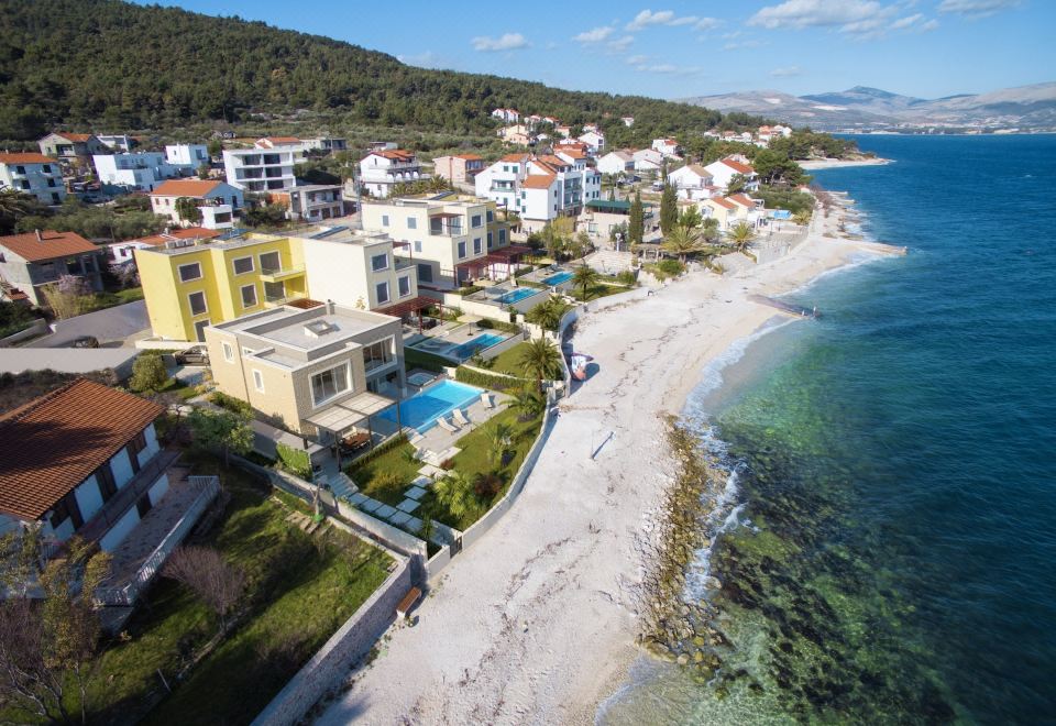 Hotel Acadia Beach Villas & Apartments Slatine, Exterior, Hotel Exterior