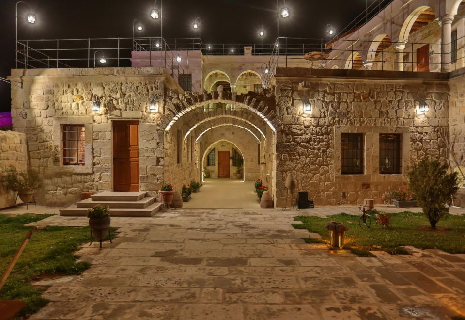 Hotel Acropolis Cave Suite, Exterior, Garden